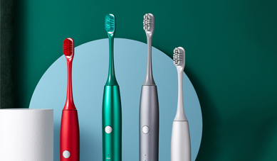 电动牙刷OEM/odm厂家分享使用声波震动电动牙刷优势有哪些