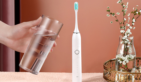 彩屏电动牙刷ODM厂家关于电动牙刷的清洁与保养介绍